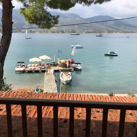 Sea-side 3 Bedroom- House * Poros Town